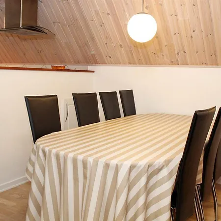 Casa vacanze Three-bedroom Holiday In Hals